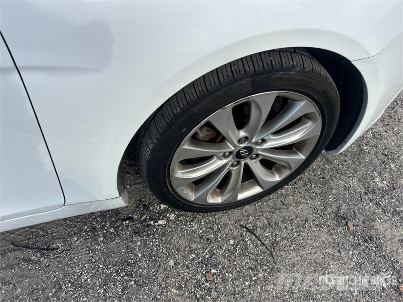 Hyundai Sonata Automobile Masini