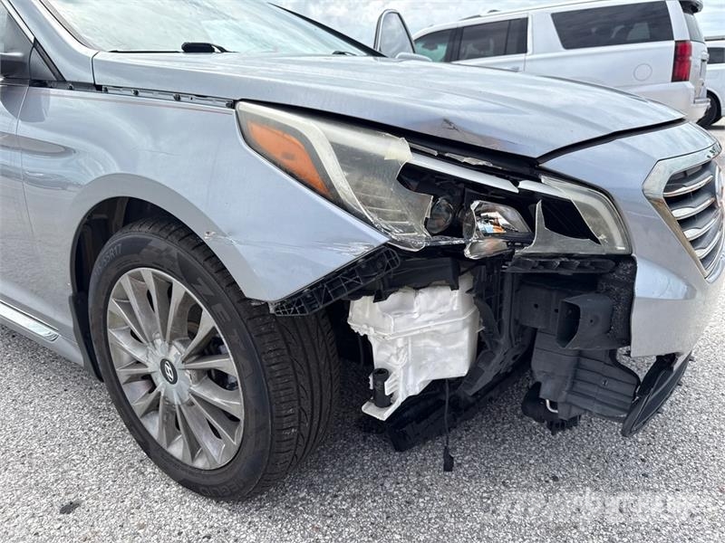 Hyundai Sonata Automobile Automobili