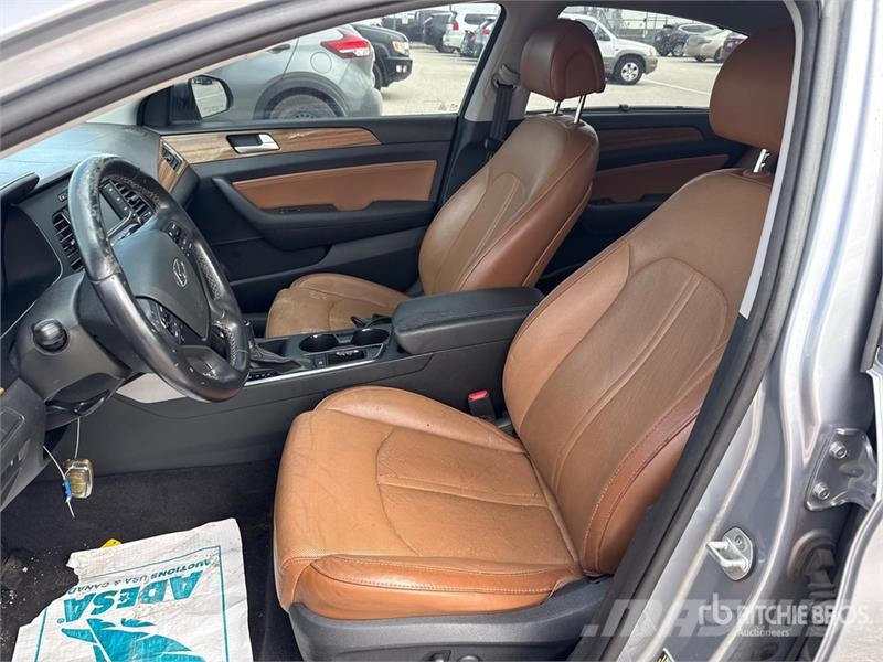 Hyundai Sonata Automobile Automobili