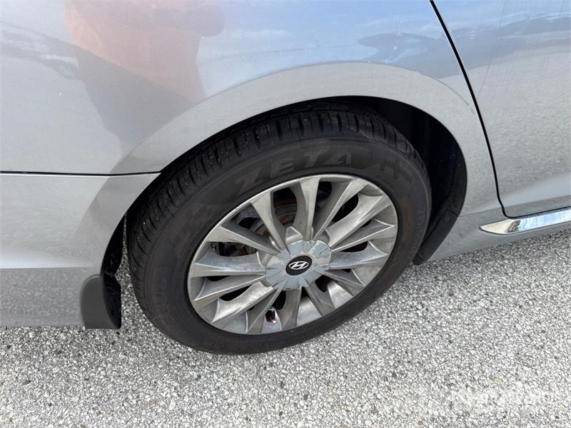 Hyundai Sonata Automobile Automobili