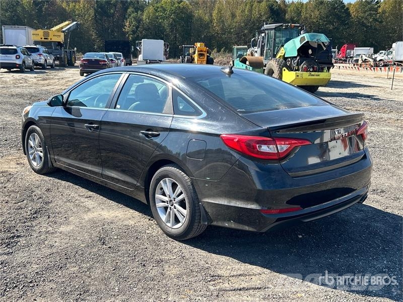 Hyundai Sonata SE Automobile Avtomobili