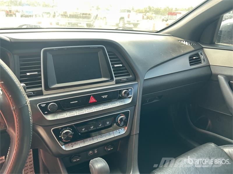 Hyundai Sonata Sport Automobile Personbiler