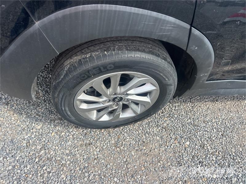 Hyundai Tucson 汽车