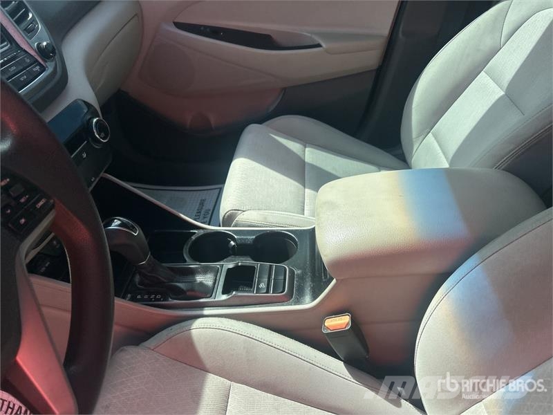 Hyundai Tucson 汽车