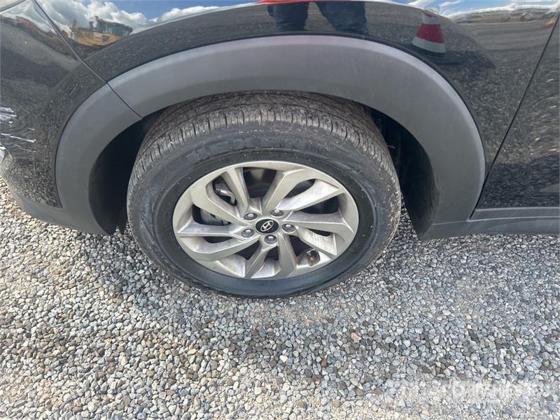 Hyundai Tucson 汽车