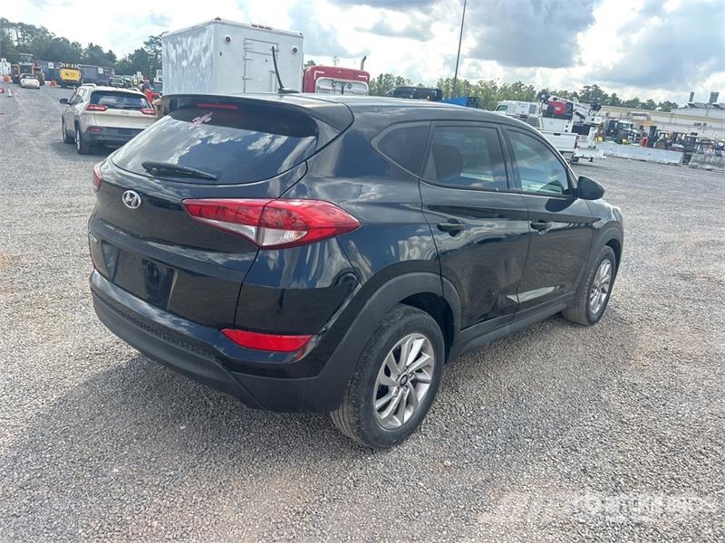 Hyundai Tucson 汽车