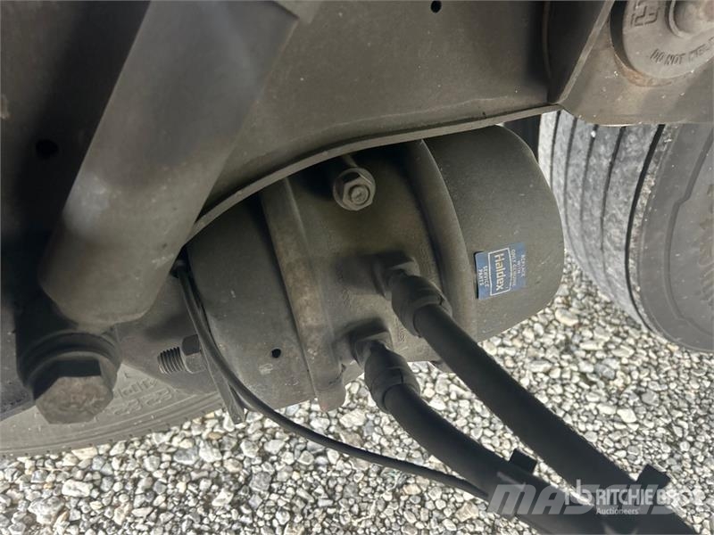 Hyundai VC2530152-AJS Remorque Fourgon
