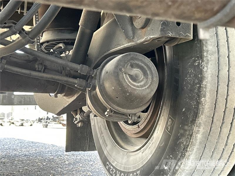 Hyundai VC2530152-AJS Прицепы-фургоны