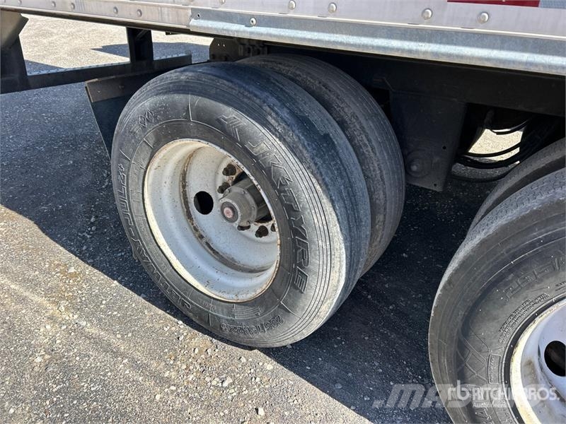 Hyundai VC2530152-AJS Прицепы-фургоны