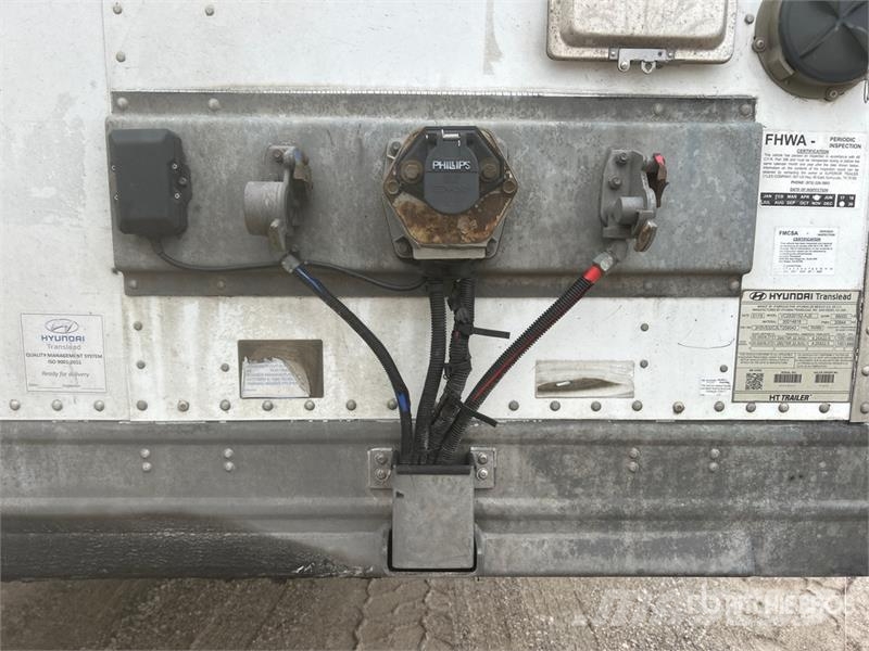 Hyundai VC2530152-AJS Dobozos pótkocsik