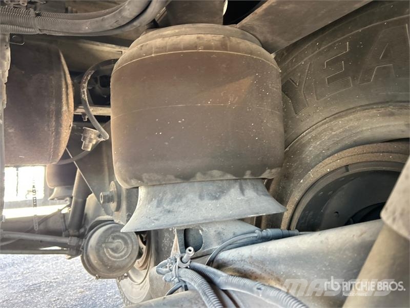 Hyundai VC2530152-AJS Прицепы-фургоны