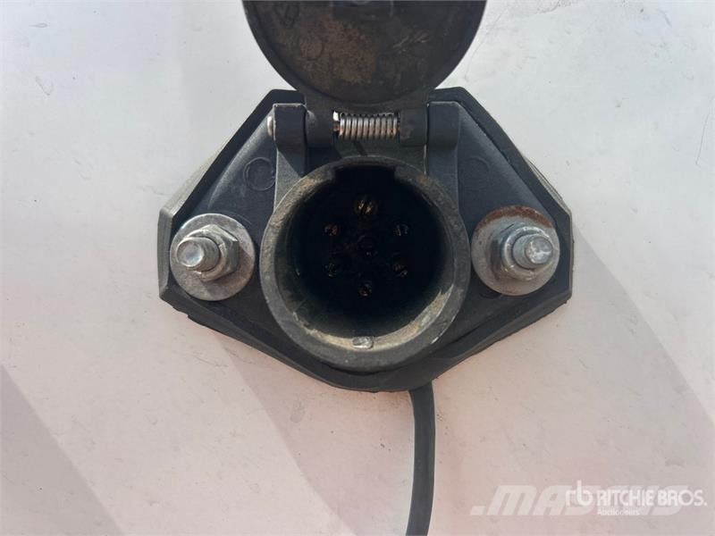 Hyundai VC2530152-AJS Remorque Fourgon