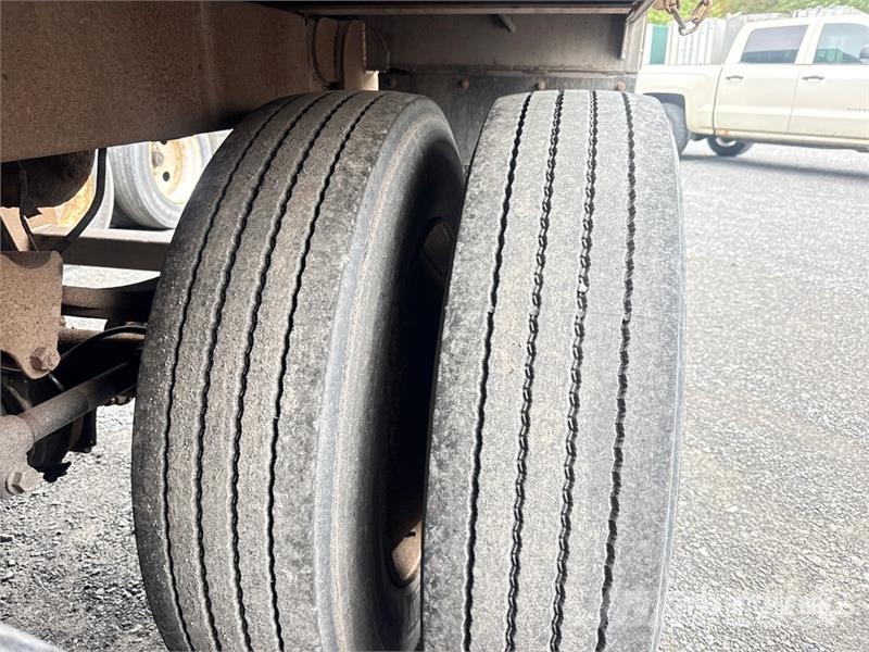 IMCO 45 ft x 96 in T/A Open-Top 45 ft Chip Trailer Remolques de volteo para virutas de madera