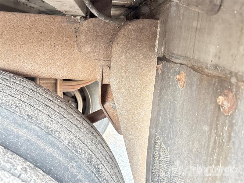 IMCO 45 ft x 96 in T/A Open-Top 45 ft Chip Trailer Remolques de volteo para virutas de madera