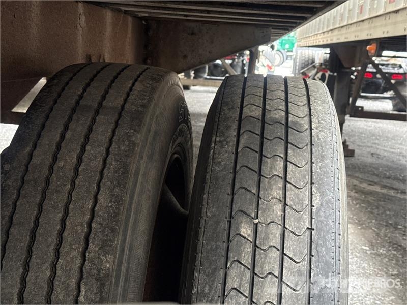 IMCO 45 ft x 96 in T/A Open-Top 45 ft Chip Trailer Rimorchi per segatura e cippato