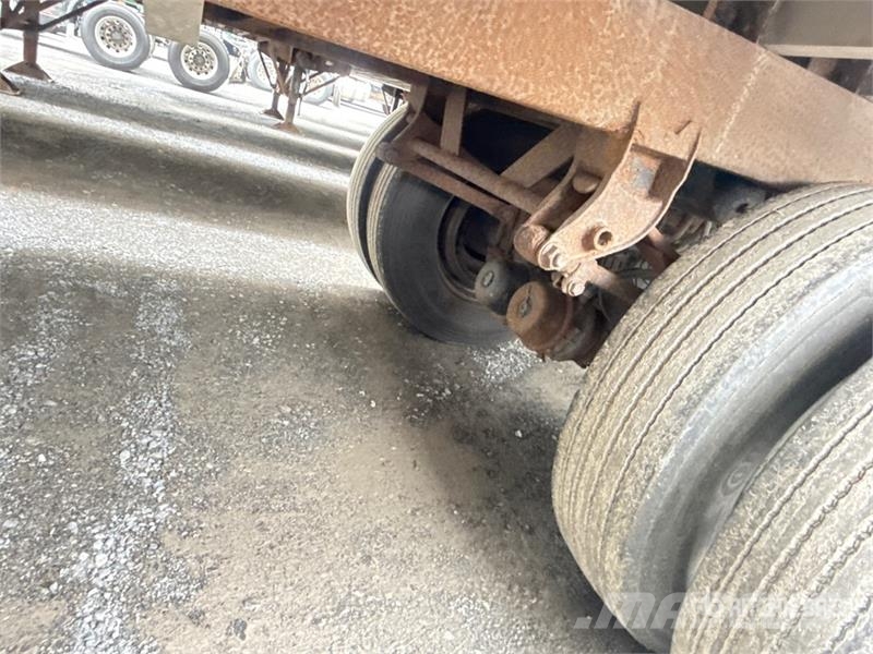 IMCO 45 ft x 96 in T/A Open-Top 45 ft Chip Trailer Remolques de volteo para virutas de madera