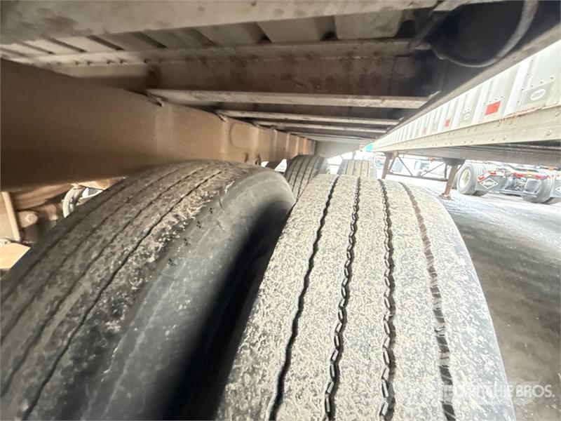 IMCO 45 ft x 96 in T/A Open-Top 45 ft Chip Trailer Remolques de volteo para virutas de madera