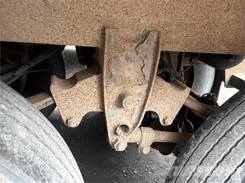 IMCO 45 ft x 96 in T/A Open-Top 45 ft Chip Trailer Remolques de volteo para virutas de madera