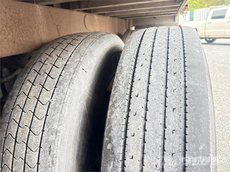 IMCO 45 ft x 96 in T/A Open-Top 45 ft Chip Trailer Remolques de volteo para virutas de madera