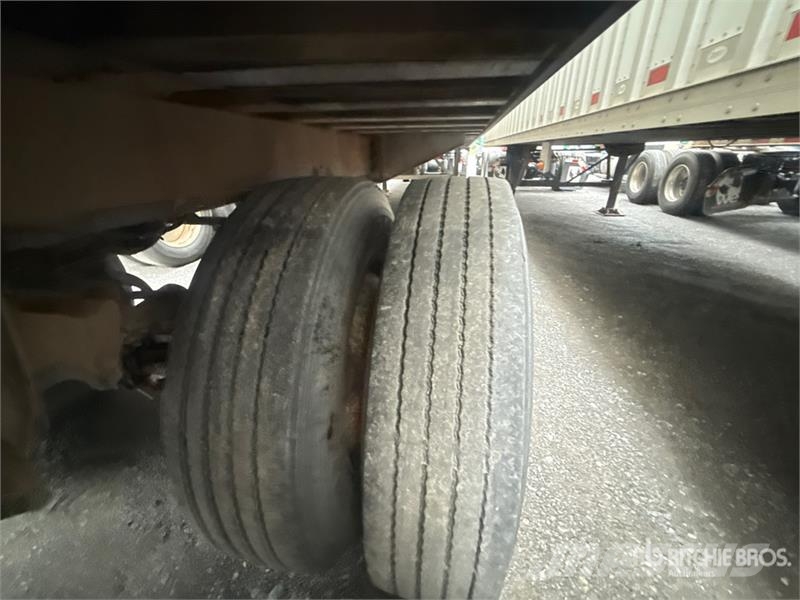 IMCO 45 ft x 96 in T/A Open-Top 45 ft Chip Trailer Remolques de volteo para virutas de madera