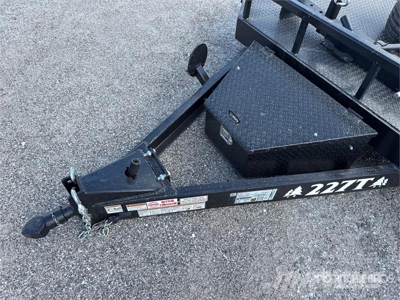Industrias America 227T 22 ft T/A Tilt Deck Trailer (Unused) 低架裝載車