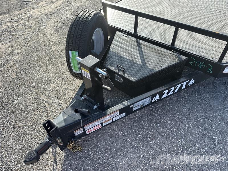 Industries America 227T 22 ft T/A Tilt Deck Traile Низькорамні причепи