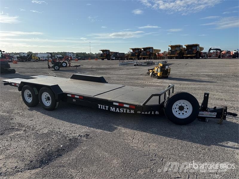Industries America 227T 22 ft T/A Tilt Deck Traile Низькорамні причепи