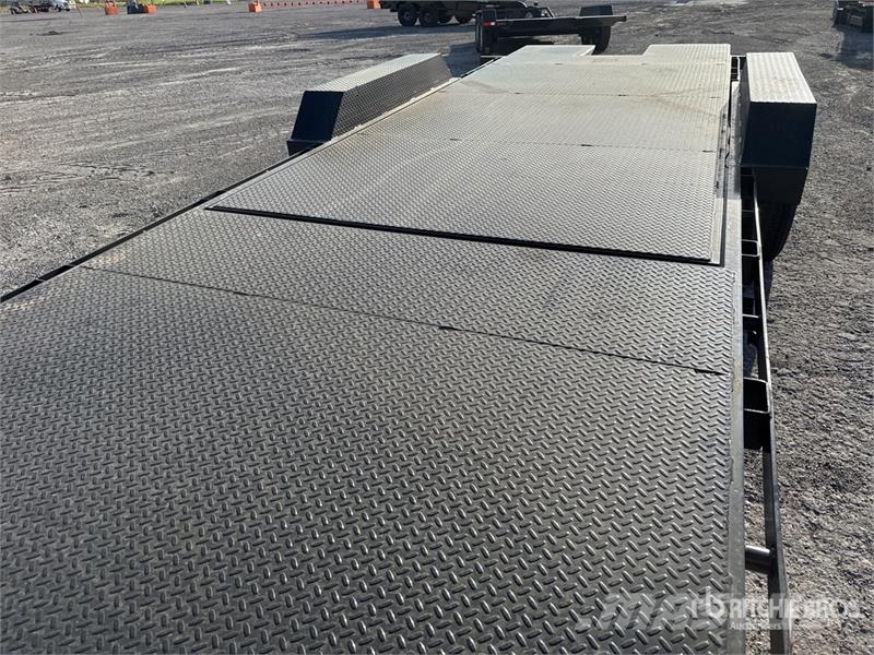 Industries America 227T 22 ft T/A Tilt Deck Traile Низькорамні причепи
