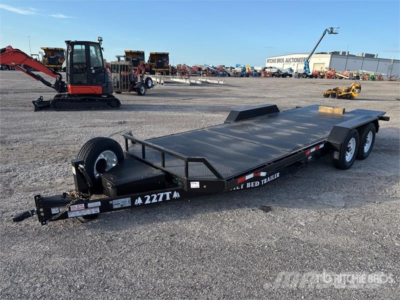 Industries America 227T 22 ft T/A Tilt Deck Traile Низькорамні причепи