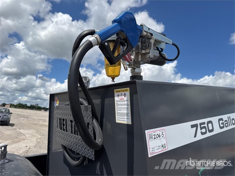 Industries America 750 750 gal Trailer Mounted Ste Fuel and additive tanks