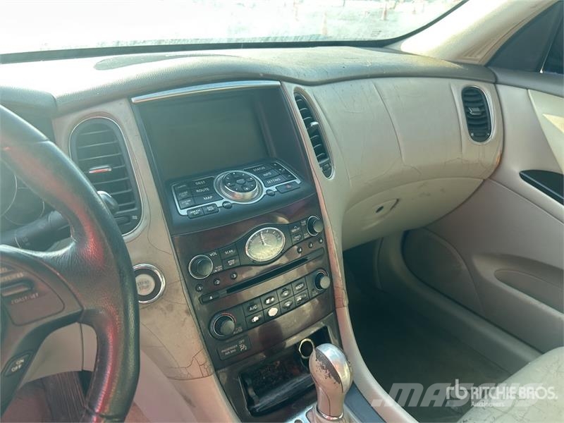 Infiniti EX35 AWD SUV Otomobiller
