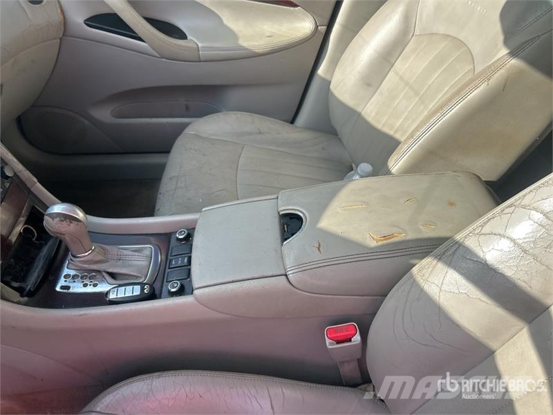 Infiniti EX35 AWD SUV Otomobiller
