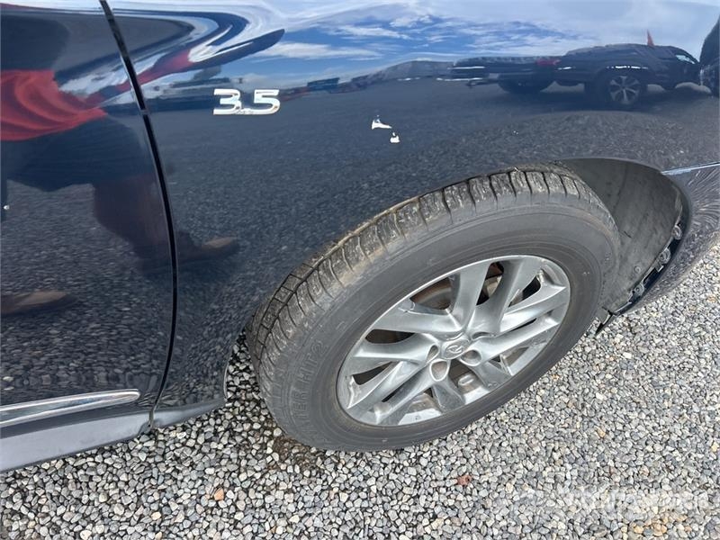 Infiniti QX60 2WD SUV 汽车