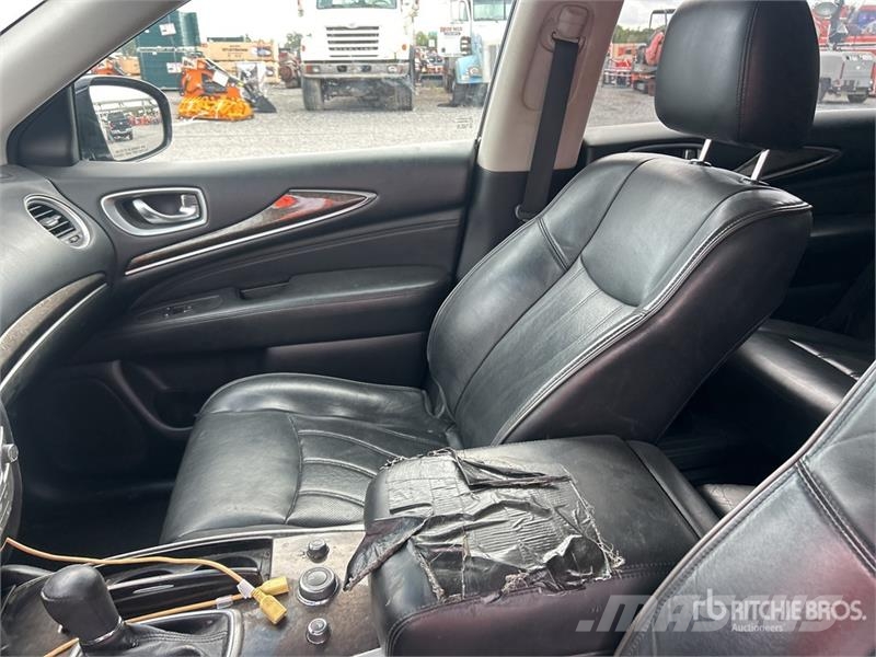 Infiniti QX60 2WD SUV 汽车