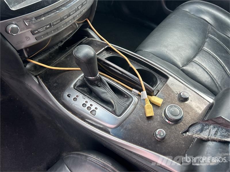 Infiniti QX60 2WD SUV 汽车