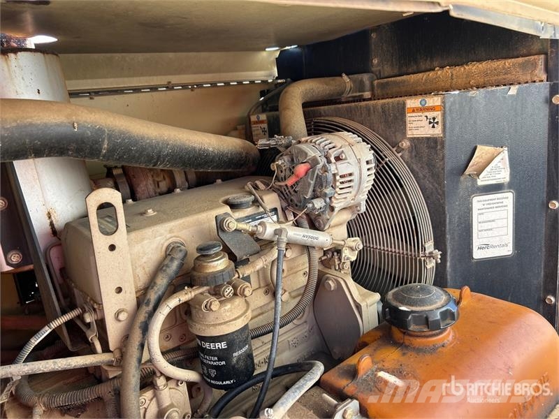 Ingersol-Rand P185WJD-T4I 185 cfm Mobile Air Compr Compresseur