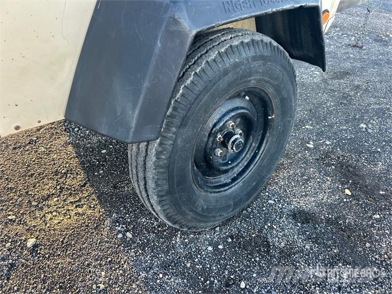 Ingersoll Rand 185 コンプレッサー
