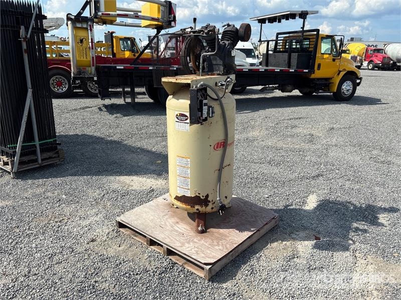 Ingersoll Rand 2475N7.5 Skid-Mounted Electric 80 gal Air Compress Kompresorji