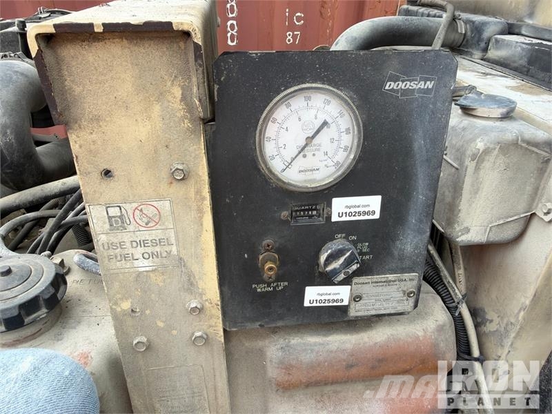 Ingersoll Rand Airsource-JD-T4 185 cfm Mobile Air Compressor Compresores
