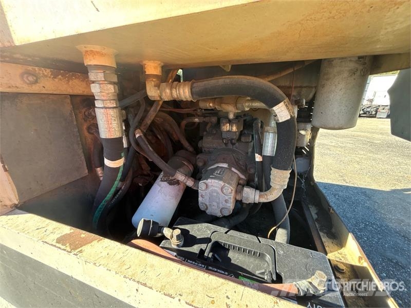 Ingersoll Rand PT125R 8 Wheel Pneumatic Roller Pneumatikové válce