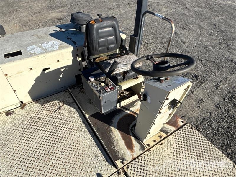 Ingersoll Rand PT125R 8 Wheel Pneumatic Roller Pneumatikové válce
