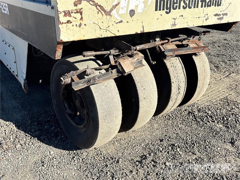 Ingersoll Rand PT125R 8 Wheel Pneumatic Roller Pneumatikové válce
