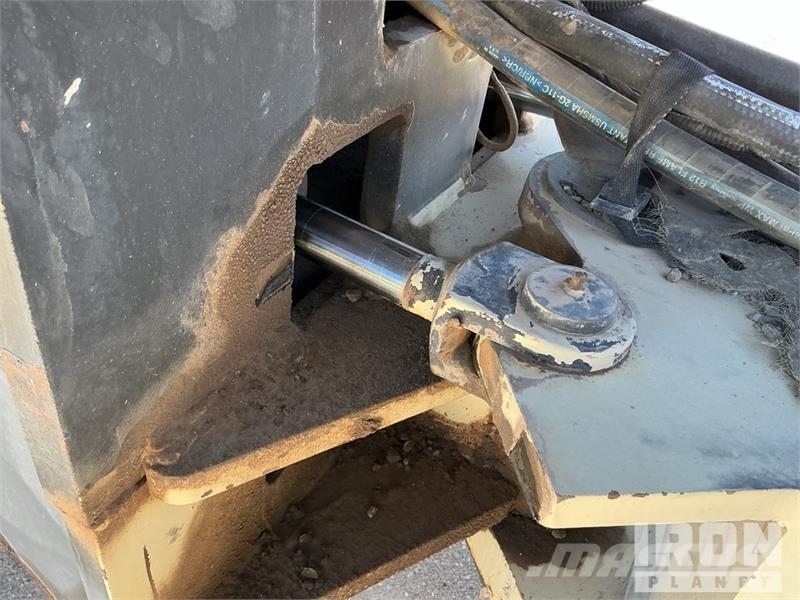 Ingersoll Rand SD116DX Smooth Drum Compactor 单轮压路机