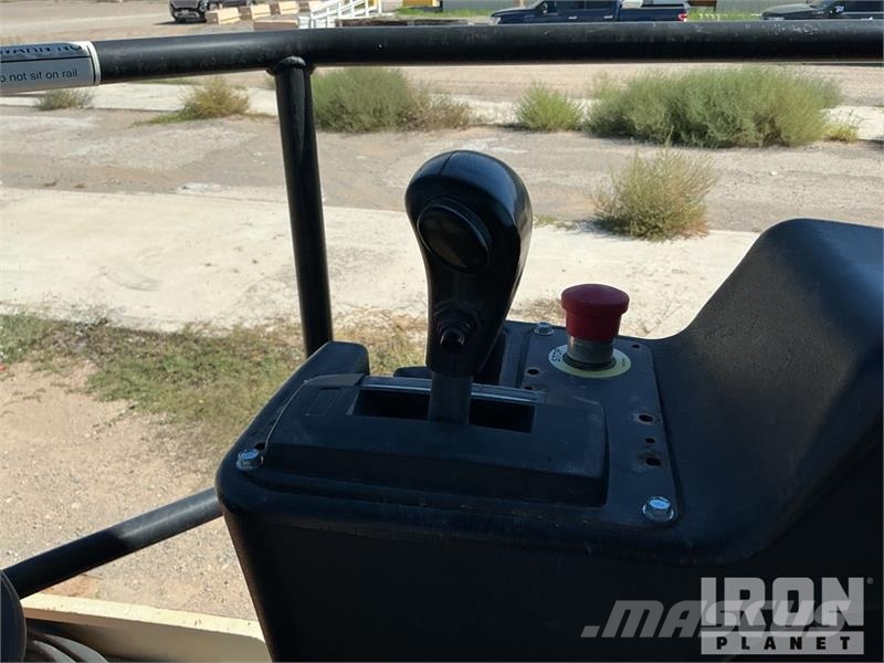 Ingersoll Rand SD116DX Smooth Drum Compactor 单轮压路机