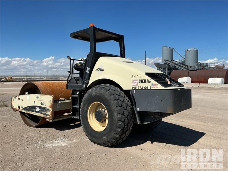 Ingersoll Rand SD116DX Smooth Drum Compactor 单轮压路机