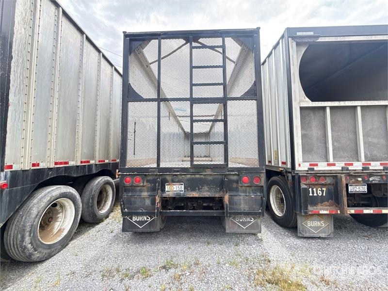 Innovative DCS42 42 ft x 96 in T/A Chip Trailer (I Hout transporter