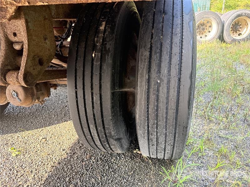 Innovative IWS-42 42 ft x 96 in T/A Chip Trailer Rimorchi per segatura e cippato