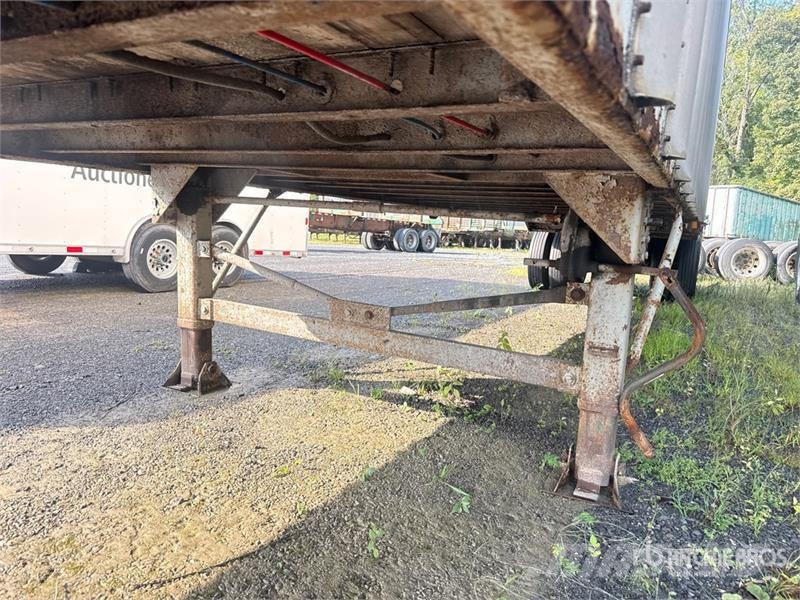 Innovative IWS-42 42 ft x 96 in T/A Chip Trailer Rimorchi per segatura e cippato