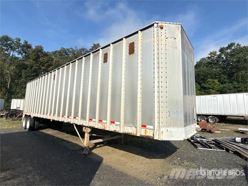 Innovative IWS-42 42 ft x 96 in T/A Chip Trailer Rimorchi per segatura e cippato