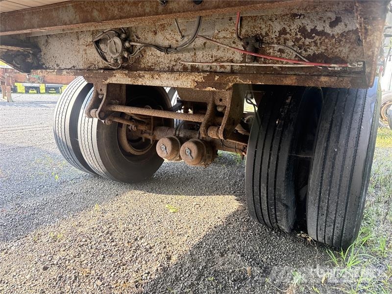 Innovative IWS-42 42 ft x 96 in T/A Chip Trailer Rimorchi per segatura e cippato